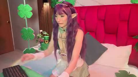 Lauren evans9 online show from March 18, 4:29 am