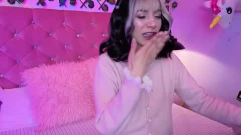 Lauren evans9 online show from March 14, 4:49 am