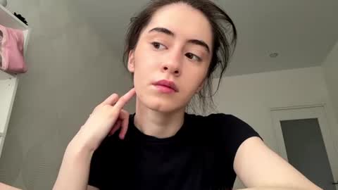 laurenadupuy online show from June 28, 1:29 pm