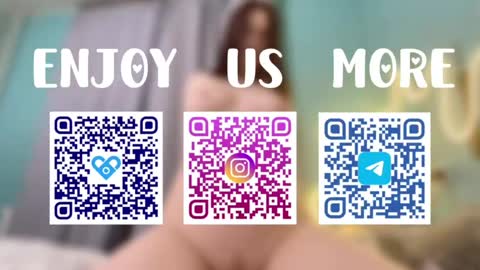 laurenceandviolette online show from April 14, 11:57 am