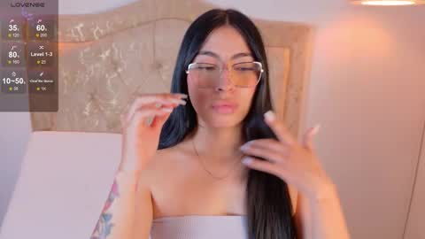 laurenn_smitth online show from October 27, 12:49 pm