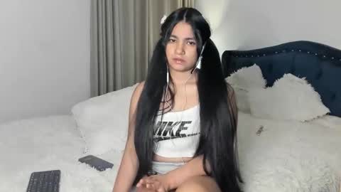 daniela angel     online show from November 29, 4:31 am