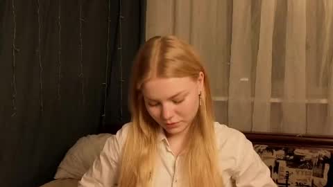 Hi Im Leila online show from May 22, 9:21 pm