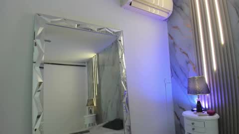 Laxi online show from February 21, 8:01 pm