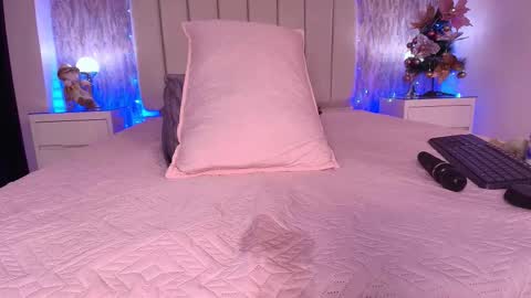 Lay Madison  online show from November 28, 9:22 pm