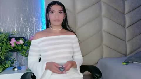 laya online show from February 22, 12:14 am