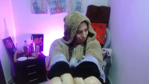 layanacuminpussy online show from December 17, 3:50 am