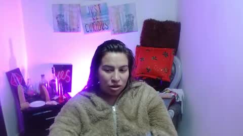 layanacuminpussy online show from December 17, 7:07 am