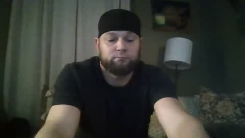 layinlow42 online show from December 27, 4:15 am