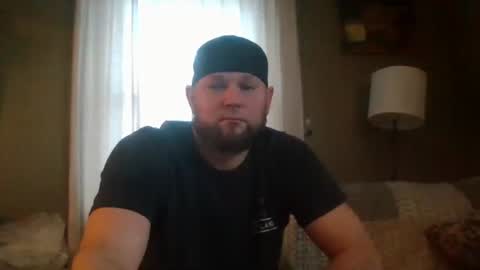 layinlow42 online show from January 9, 2:18 pm