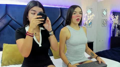 Layla And Fox  online show from February 3, 6:49 pm