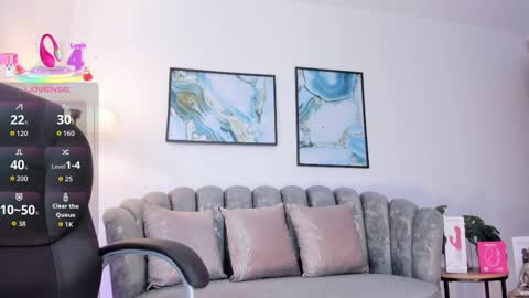 Layla Breezee online show from September 26, 1:08 pm