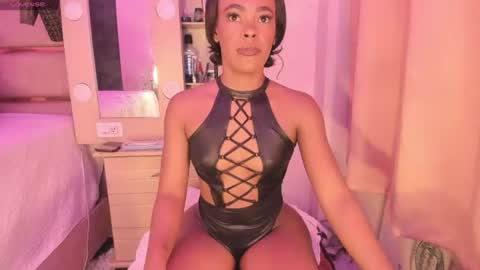 LAYLA online show from June 17, 7:30 pm