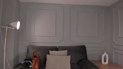 Layla online show from February 8, 4:03 am