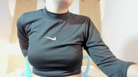 LaylaEmber online show from February 9, 11:58 am