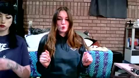 Layla Kills online show from December 20, 8:17 am