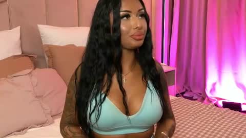 Layla online show from July 20, 10:39 am