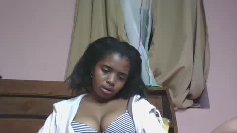 lea96546 online show from April 13, 4:00 pm