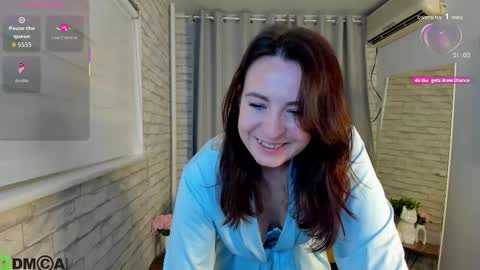Snapshot of lea_shadom chatting on October 16, 1:05 am Lea online show from October 16, 1:05 am