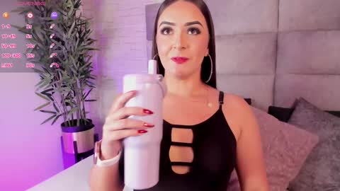 Snapshot of lea_walkerr chatting on September 23, 8:04 pm lea_walkerr online show from September 23, 8:04 pm