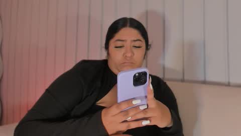 Leah online show from January 9, 6:02 pm