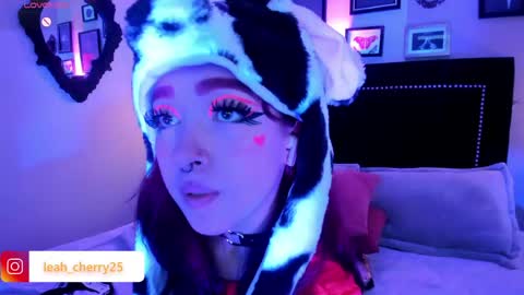 Leah online show from May 13, 10:41 pm