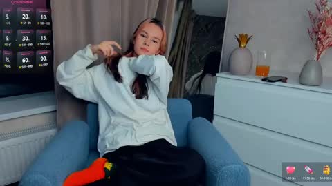 Luna online show from April 14, 7:17 pm