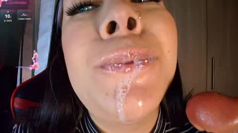 leah online show from May 18, 4:29 am