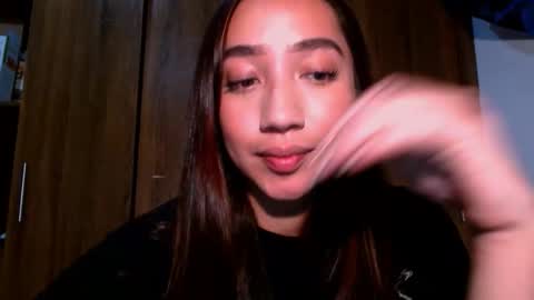 Snapshot of leanaalhub chatting on October 30, 4:24 am leanaalhub online show from October 30, 4:24 am