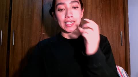 Snapshot of leanaalhub chatting on October 1, 4:00 am leanaalhub online show from October 1, 4:00 am