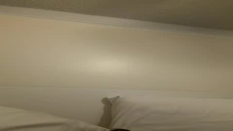 leannesandgren1 online show from April 28, 2:43 pm