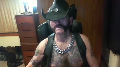 leathergreaser online show from October 10, 3:40 pm