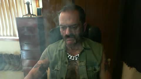 leathergreaser online show from February 24, 5:33 am