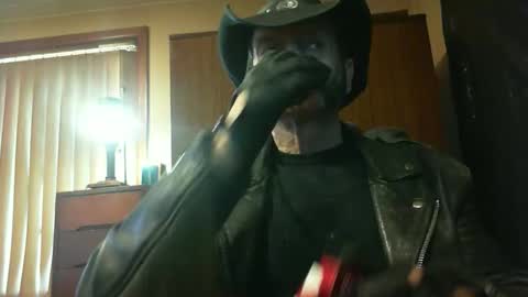 leathergreaser online show from September 13, 10:01 pm