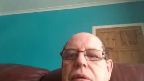 leatherpants68 online show from April 14, 1:36 pm