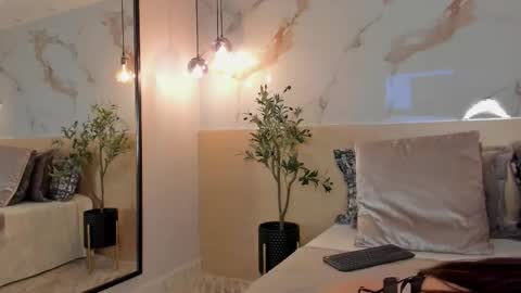    online show from November 21, 12:52 am