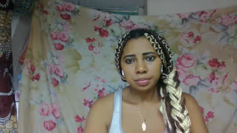 leatiana online show from May 10, 8:53 am
