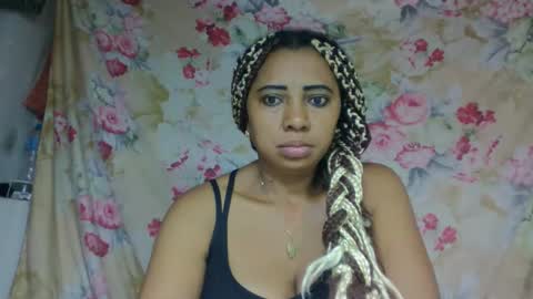 leatiana online show from May 7, 5:58 am