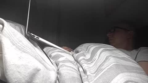 lechertachatte4444 online show from January 1, 11:29 pm