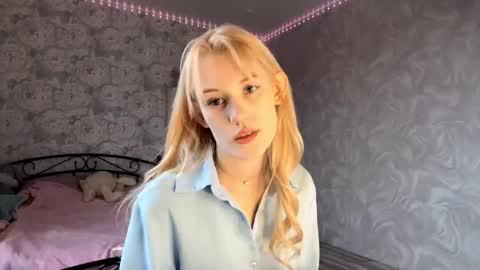 Kate online show from April 13, 11:14 am