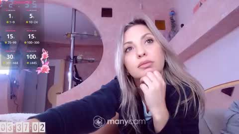 Snapshot of leelooxxx chatting on December 14, 10:34 am Mens Sweetheart online show from December 14, 10:34 am