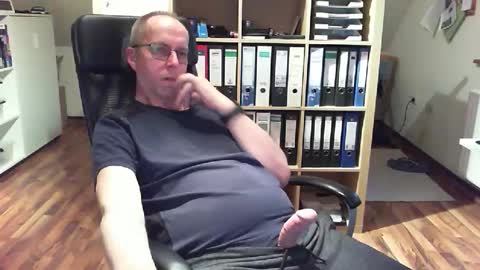 Dave online show from February 10, 3:26 pm