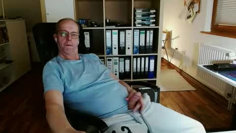 Dave online show from April 10, 10:58 pm