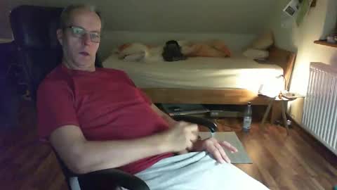 Dave online show from February 5, 11:28 pm