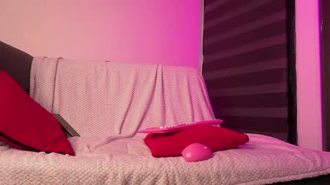 Leah online show from April 7, 11:29 pm