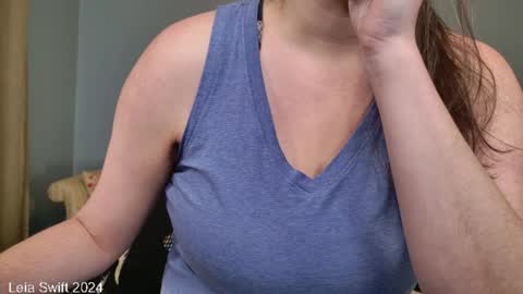 Leia Swift online show from January 2, 12:57 pm