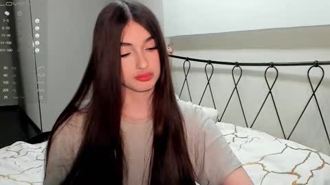 Leila online show from March 12, 7:36 pm