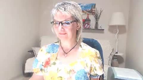 Leila Kinky online show from June 20, 3:35 am
