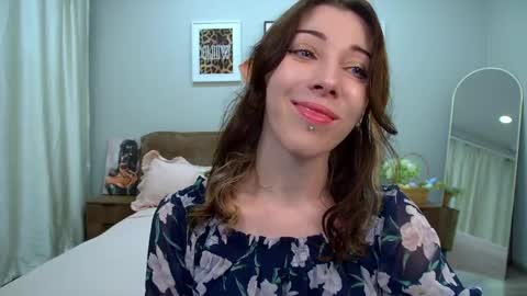 LeilaTaylors online show from April 20, 6:33 pm