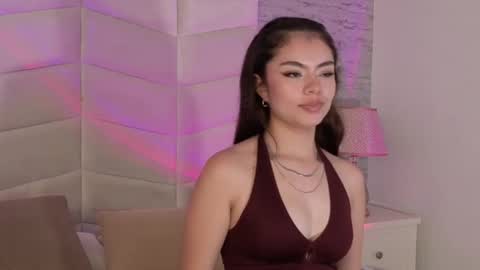 Leizathompson online show from February 19, 4:50 pm